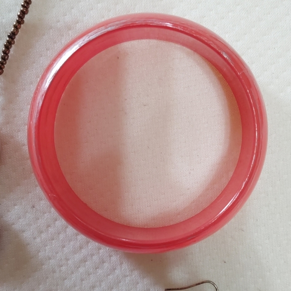 Beautiful Orange Cream And Brown Necklace Set - Picture 4 of 6